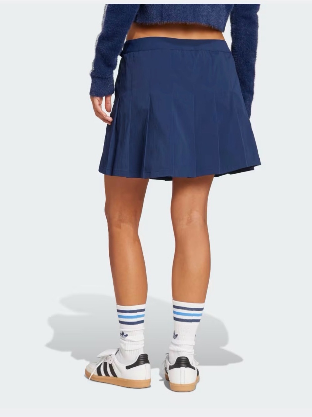Adidas Originals pleated skirt. - Picture 2 of 6